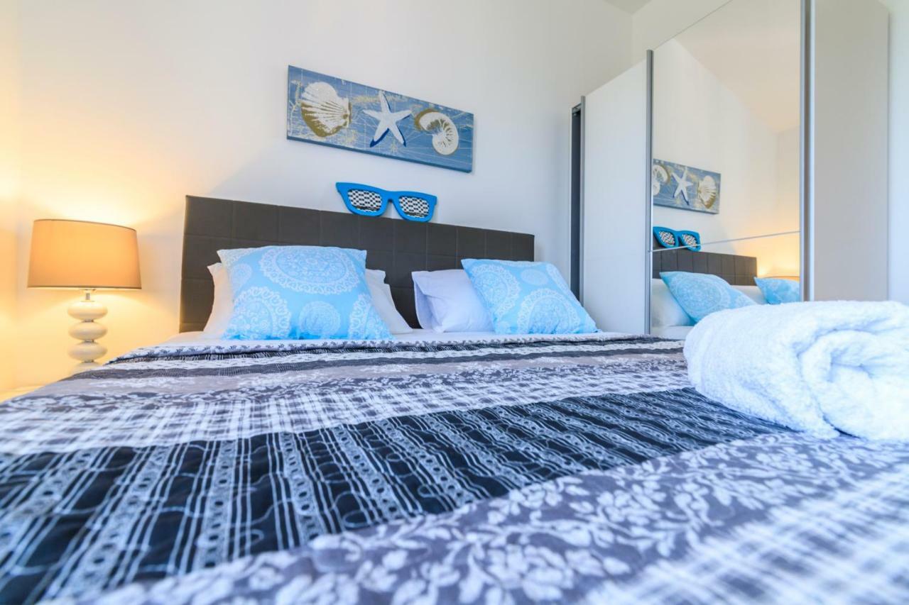 Holiday Home Natasha Svetvincenat Bagian luar foto